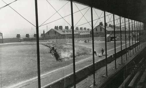 1951 VPde stand and Bfd End