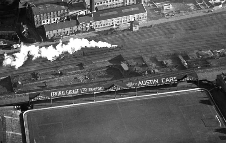 Midland Road stand 1940